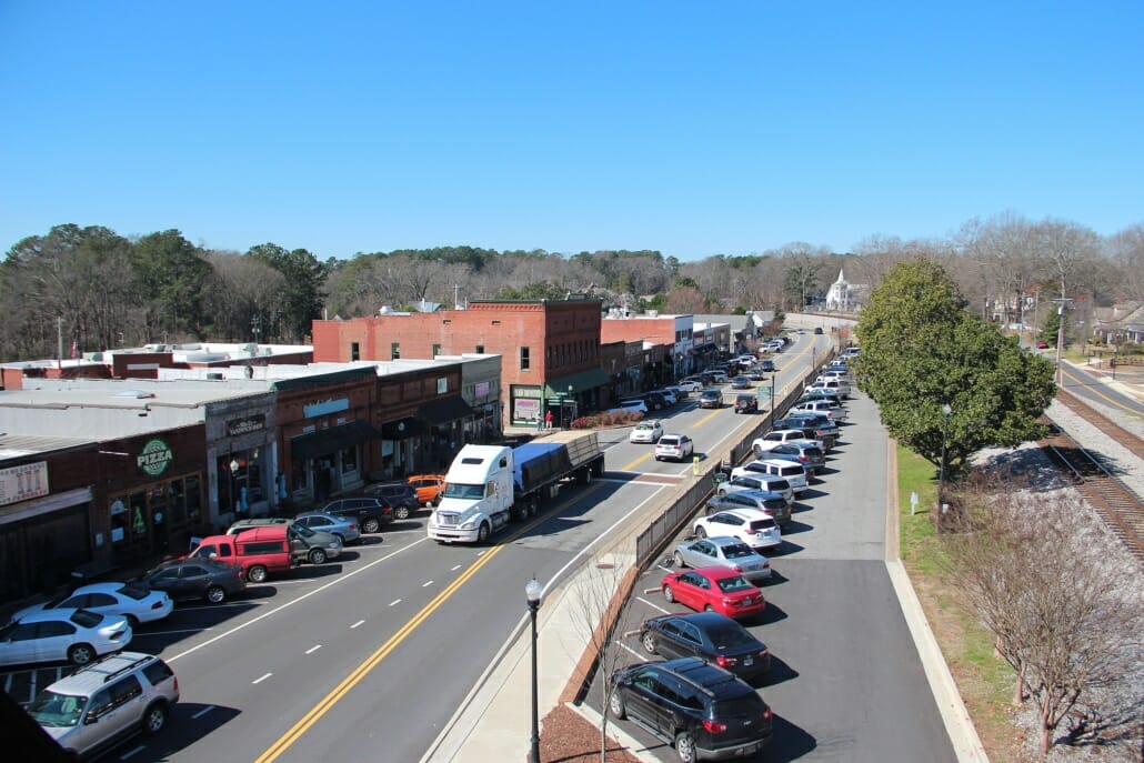 2560px-Downtown_Acworth,_GA_Feb_2020